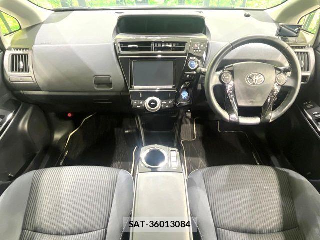 Toyota PRIUS ALPHA 2016-06 8666768-1