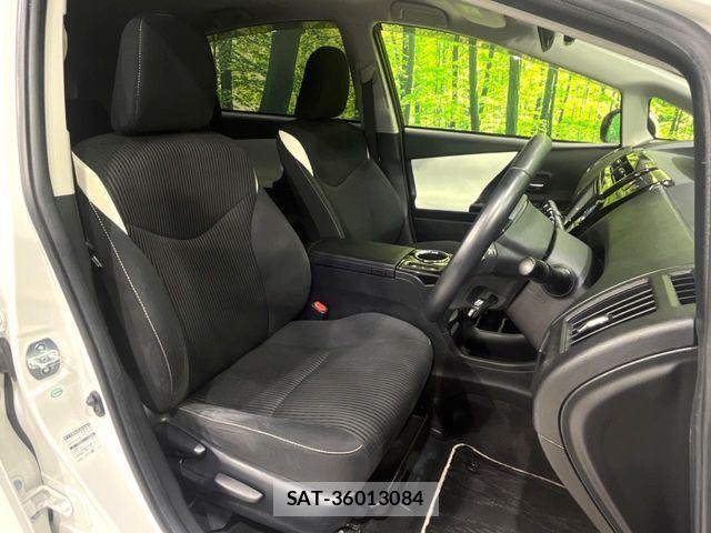 Toyota PRIUS ALPHA 2016-06 8666768-7