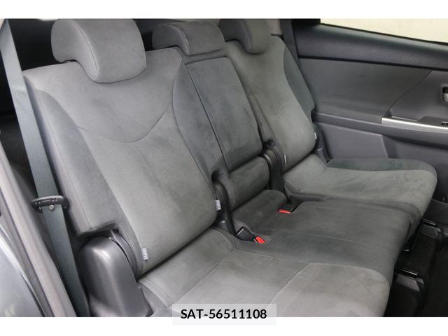 Toyota PRIUS ALPHA 2011-06 8666771-22