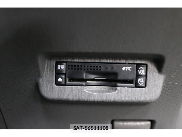 Toyota PRIUS ALPHA 2011-06 8666771-26