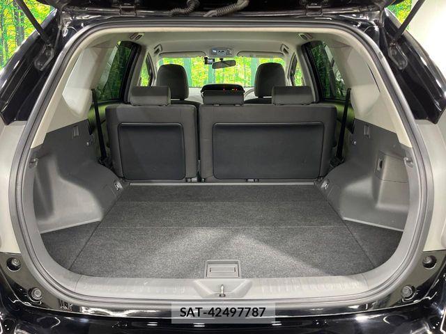 Toyota PRIUS ALPHA 2013-05 8661121-9