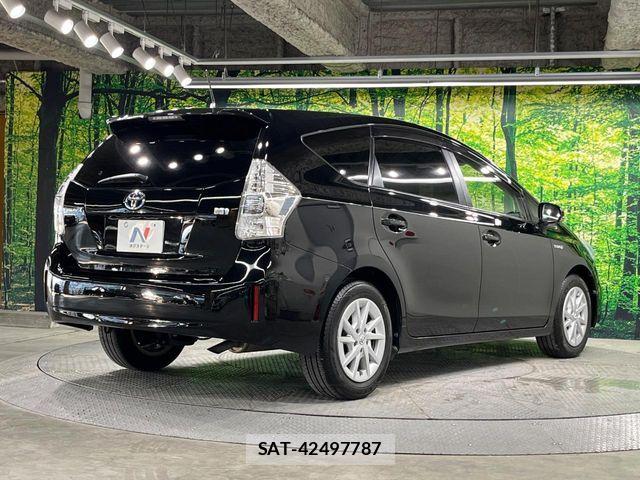 Toyota PRIUS ALPHA 2013-05 8661121-16