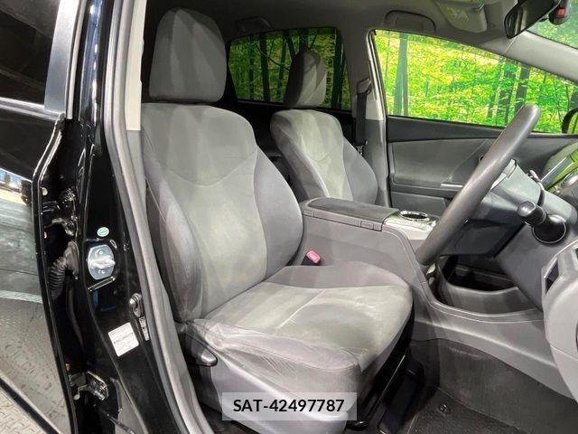 Toyota PRIUS ALPHA 2013-05 8661121-7