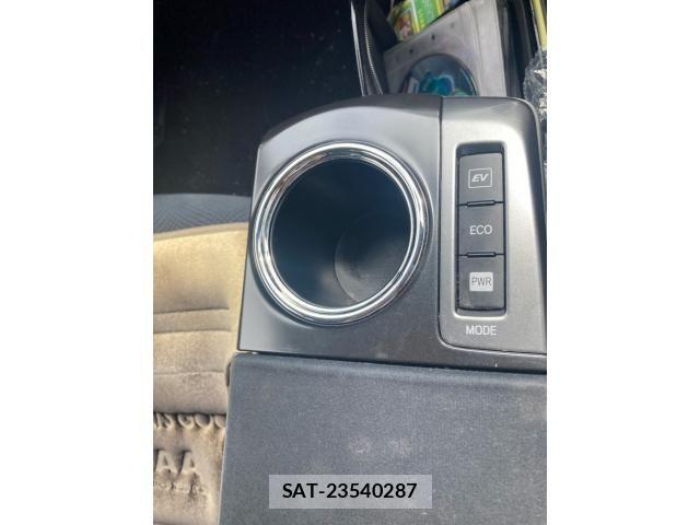 Toyota PRIUS ALPHA 2013-09 8661124-20