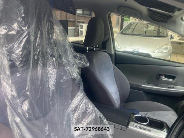 Toyota PRIUS ALPHA 2012-10 8661125-12