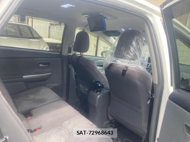Toyota PRIUS ALPHA 2012-10 8661125-13