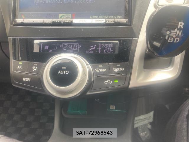 Toyota PRIUS ALPHA 2012-10 8661125-20