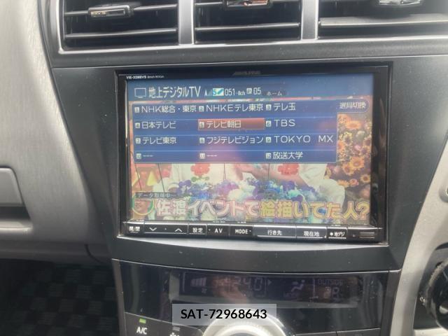 Toyota PRIUS ALPHA 2012-10 8661125-23