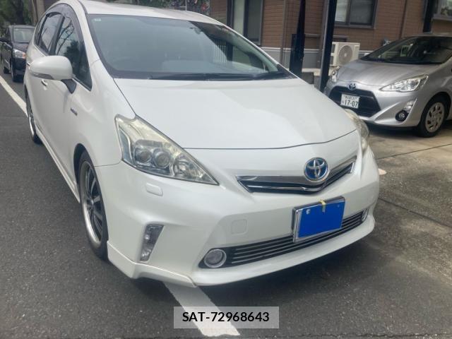 Toyota PRIUS ALPHA 2012-10 8661125-2