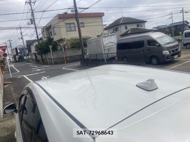 Toyota PRIUS ALPHA 2012-10 8661125-8