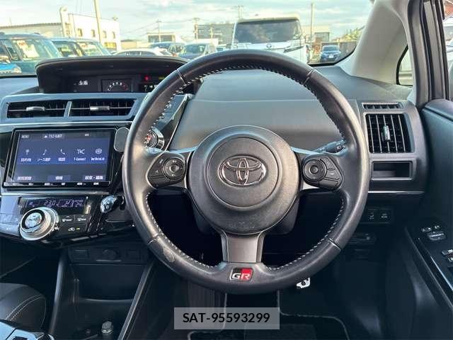 Toyota PRIUS ALPHA 2019-06 8661116-14