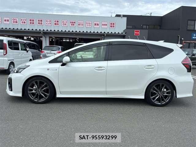Toyota PRIUS ALPHA 2019-06 8661116-24