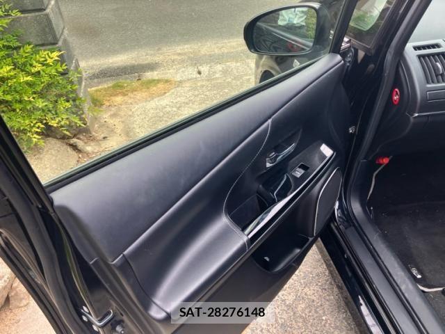 Toyota PRIUS ALPHA 2016-01 8666770-11