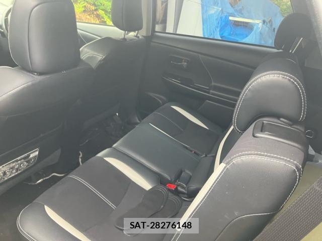 Toyota PRIUS ALPHA 2016-01 8666770-13