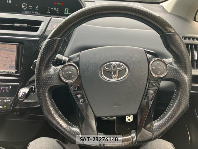 Toyota PRIUS ALPHA 2016-01 8666770-17
