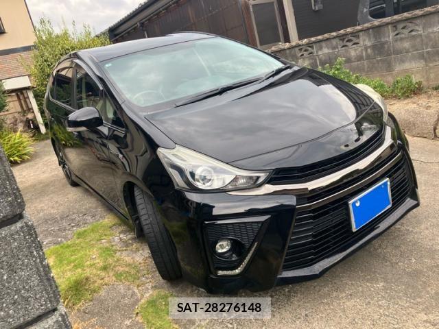 Toyota PRIUS ALPHA 2016-01 8666770-1