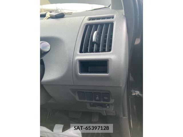 Toyota PRIUS ALPHA 2014-09 8666773-17