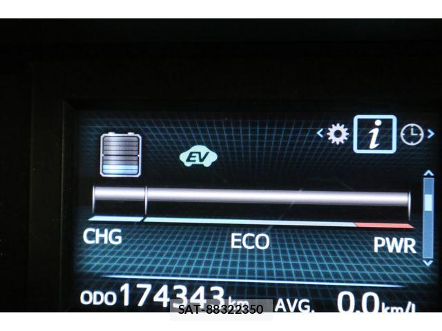 Toyota PRIUS ALPHA 2017-12 8661115-22