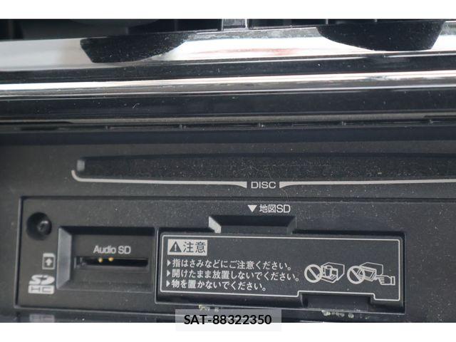 Toyota PRIUS ALPHA 2017-12 8661115-26