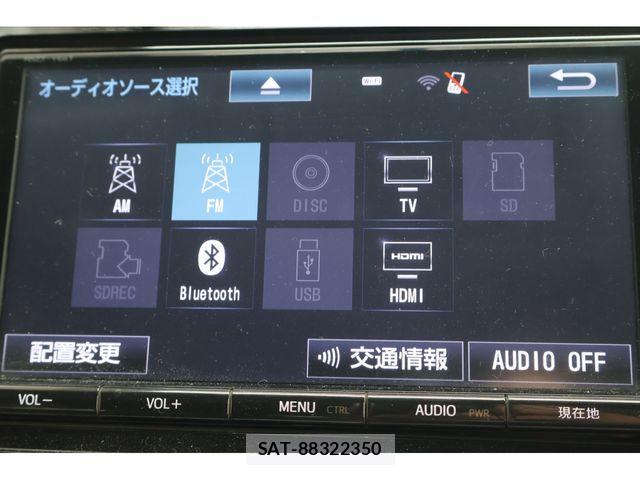 Toyota PRIUS ALPHA 2017-12 8661115-27