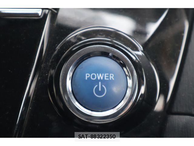 Toyota PRIUS ALPHA 2017-12 8661115-3