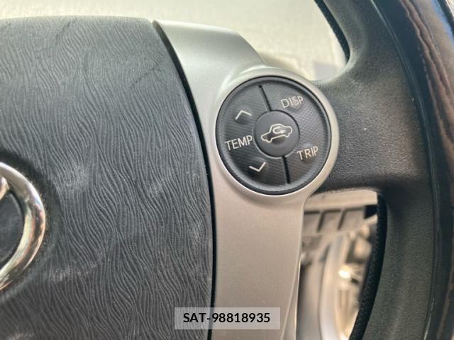 Toyota PRIUS ALPHA 2012-02 8661133-13