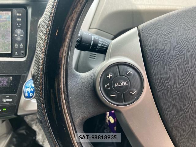 Toyota PRIUS ALPHA 2012-02 8661133-14
