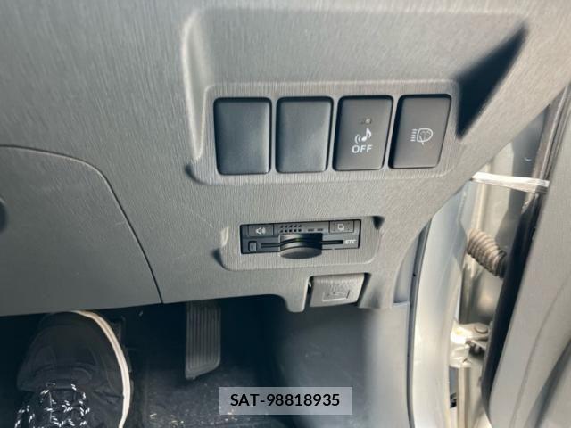 Toyota PRIUS ALPHA 2012-02 8661133-15