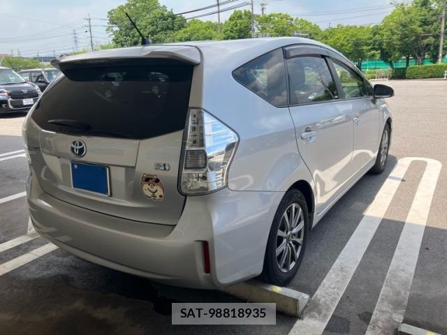 Toyota PRIUS ALPHA 2012-02 8661133-3