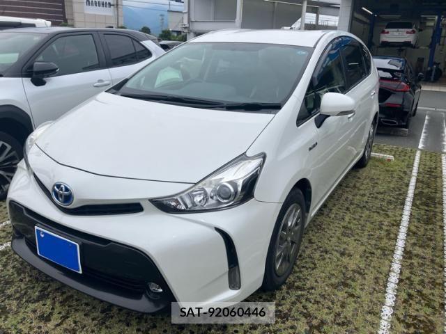 Toyota PRIUS ALPHA 2017-03 8661119-1