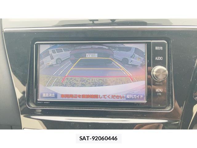 Toyota PRIUS ALPHA 2017-03 8661119-20