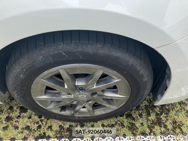 Toyota PRIUS ALPHA 2017-03 8661119-7
