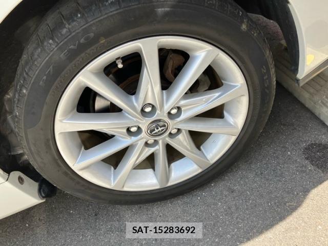 Toyota PRIUS ALPHA 2015-11 8661118-4