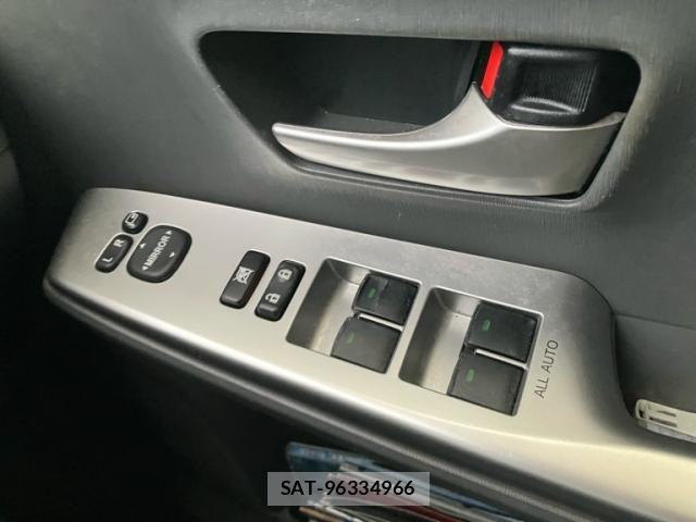 Toyota PRIUS ALPHA 2014-02 8661135-14