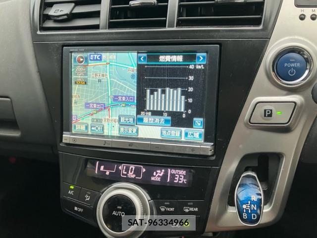 Toyota PRIUS ALPHA 2014-02 8661135-16