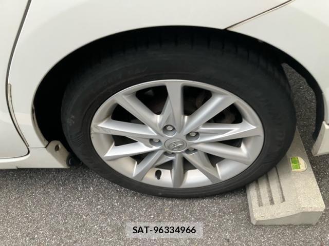 Toyota PRIUS ALPHA 2014-02 8661135-4