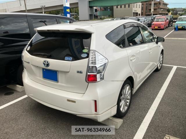 Toyota PRIUS ALPHA 2014-02 8661135-6