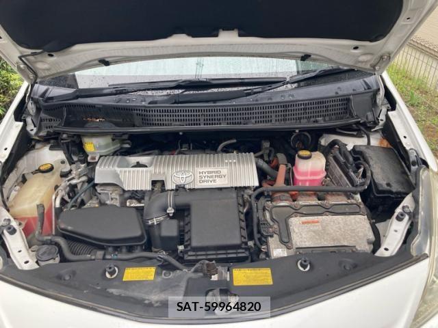 Toyota PRIUS ALPHA 2011-06 8661138-16