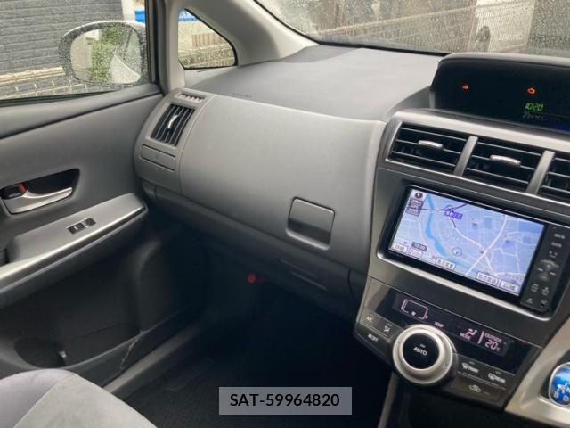 Toyota PRIUS ALPHA 2011-06 8661138-26