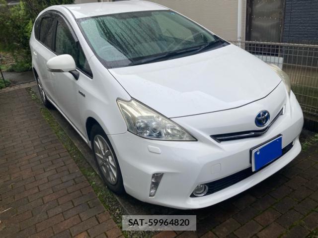 Toyota PRIUS ALPHA 2011-06 8661138-2