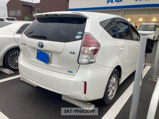 Toyota PRIUS ALPHA 2016-01 8661122-5