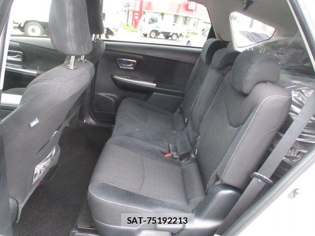 Toyota PRIUS ALPHA 2016-06 8666769-9
