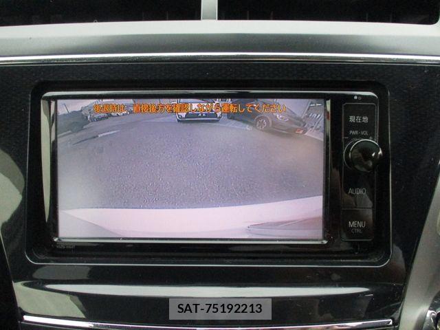 Toyota PRIUS ALPHA 2016-06 8666769-13