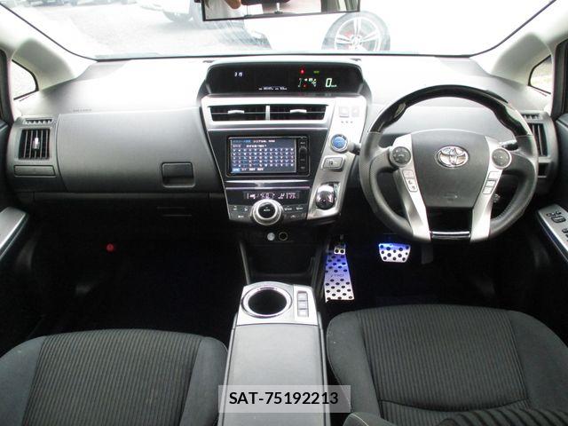 Toyota PRIUS ALPHA 2016-06 8666769-1