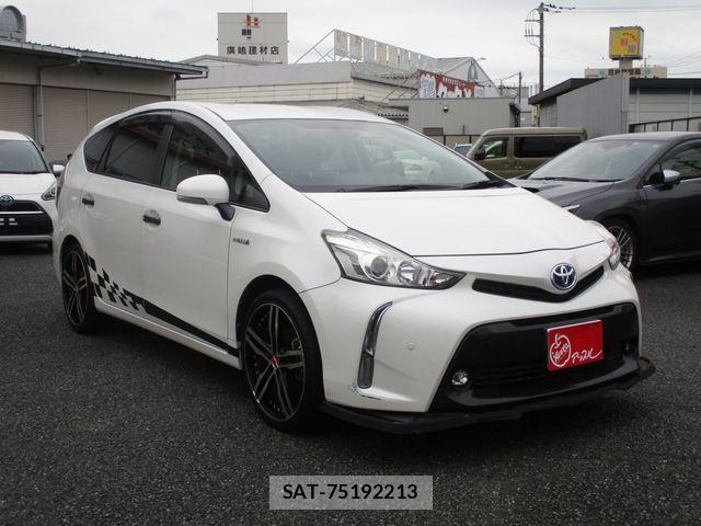 Toyota PRIUS ALPHA 2016-06 8666769-3