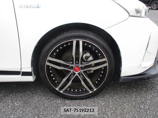 Toyota PRIUS ALPHA 2016-06 8666769-6