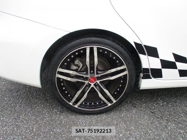 Toyota PRIUS ALPHA 2016-06 8666769-7