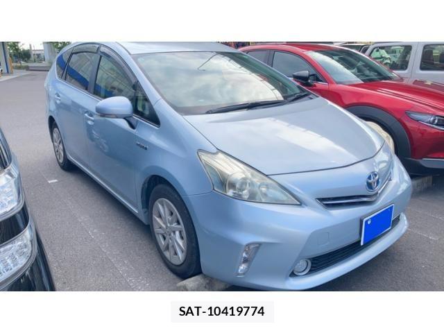 Toyota PRIUS ALPHA 2013-12 8666775-0