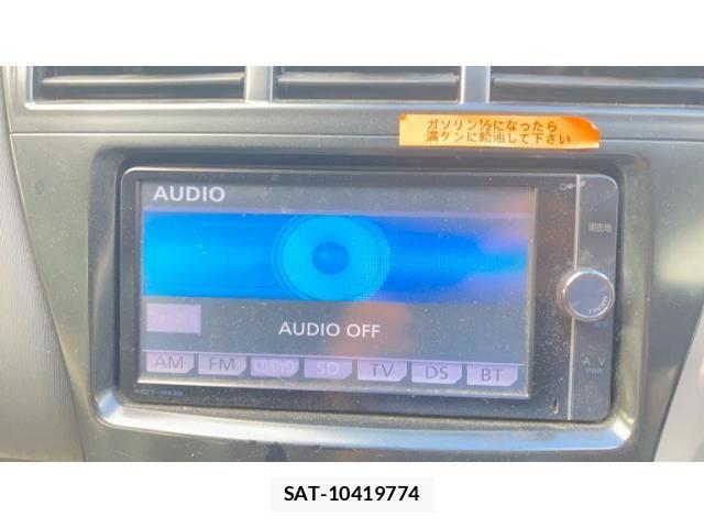 Toyota PRIUS ALPHA 2013-12 8666775-10