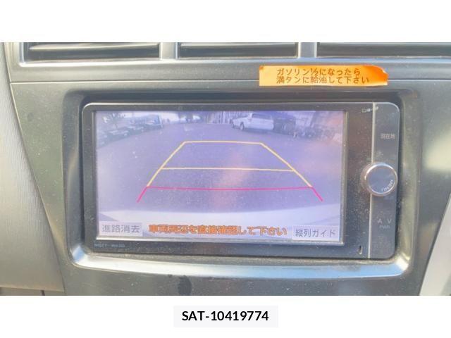 Toyota PRIUS ALPHA 2013-12 8666775-11